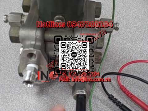 Differential pressure transmitter response — “high” and “low” ports