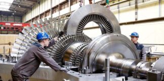 Amazing Technology Modern Steam Turbine Maintenance Process With Skilled Technician
