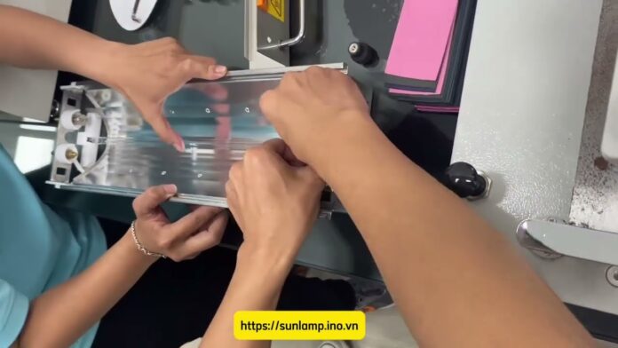 Hướng dẫn khách hàng tự thay bóng đèn Xenon máy Atlas Suntest XLS+ | Việt Nam Distributor | INO Measure