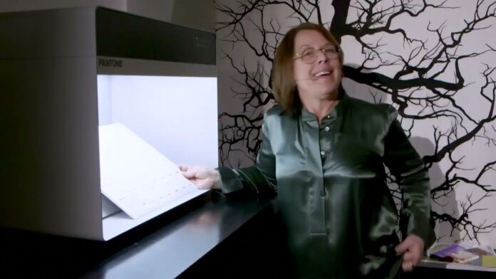 Why use a light booth?