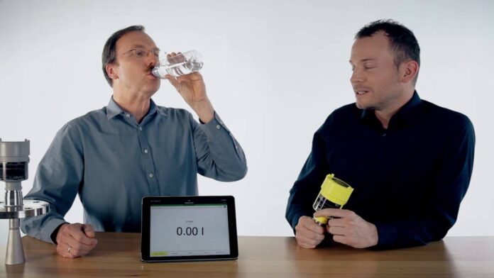 Title: Giải pháp đo mức cao cấp cho ngành công nghiệp: Thiết bị VEGAPULS 64