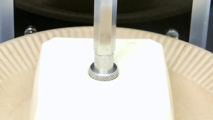 “【129】MCT 絹豆腐の圧力試験: Thiết bị đảm bảo chất lượng sản phẩm tối ưu cho nhà máy và phòng thí nghiệm