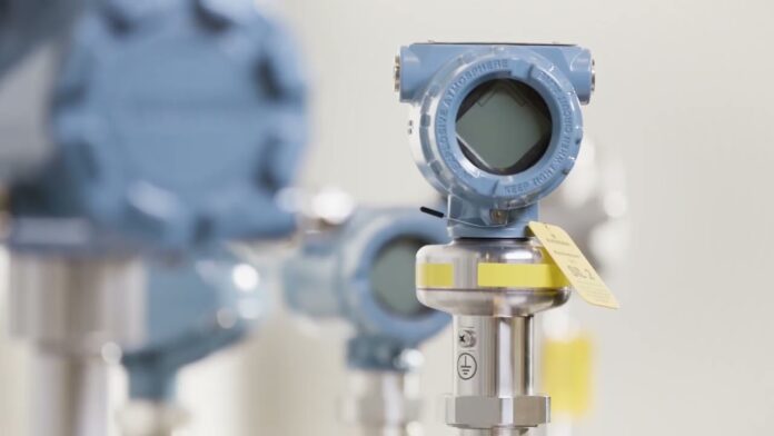 Tiêu đề: Đạt sự chính xác tối đa với dòng sản phẩm cảm biến đo mức Rosemount™ của chúng tôi