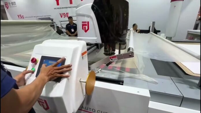 Thăm quan triển lãm máy cắt vải và trải vải tự động YYC được phân phối và lắp đặt bởi công ty Haixima – nền tảng giải pháp cho ngành công nghiệp may mặc