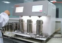 “Thiết bị chuẩn bị mẫu cho bài kiểm tra độ bền màu khi giặt – Tiện lợi và hiệu quả cho nhà máy và phòng thí nghiệm”