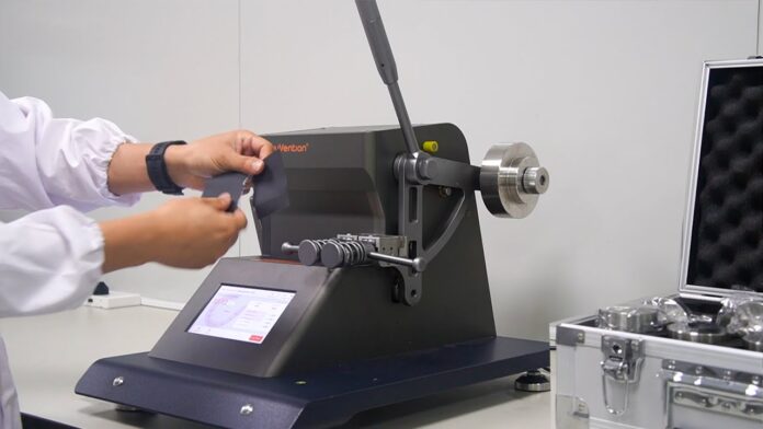 Tăng cường Chất lượng Vải với Thiết bị Đo Lường Chịu Nứt Elmendorf