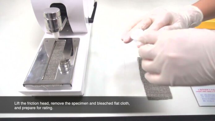 Hướng dẫn sử dụng Electronic Crockmeter TF411 – TESTEX cho người làm marketing