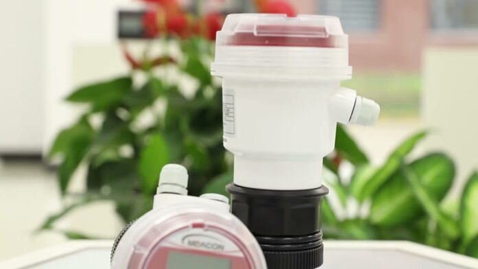 Tiêu đề: Ultrasonic level sensor Pulsar, giải pháp tối ưu cho đo mức trong phòng thí nghiệm và tự động hóa công nghiệp